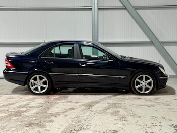 Used Mercedes-Benz C Class 2006 for sale - 76905099: Photo