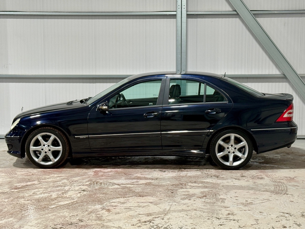 Used Mercedes-Benz C Class 2006 for sale - 76905099: Photo 8