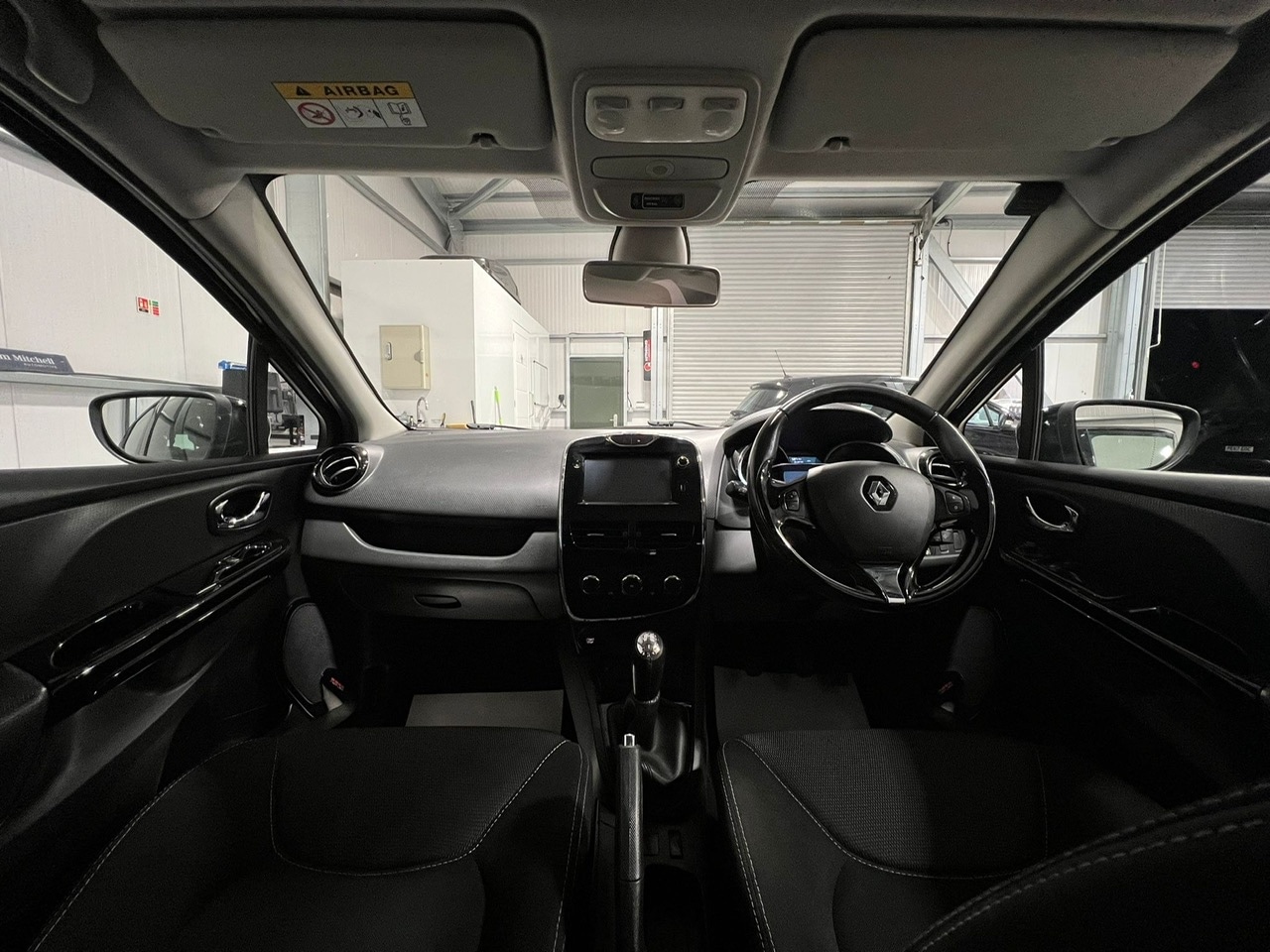 Used Renault Clio 2014 for sale - 76699147: Photo 17