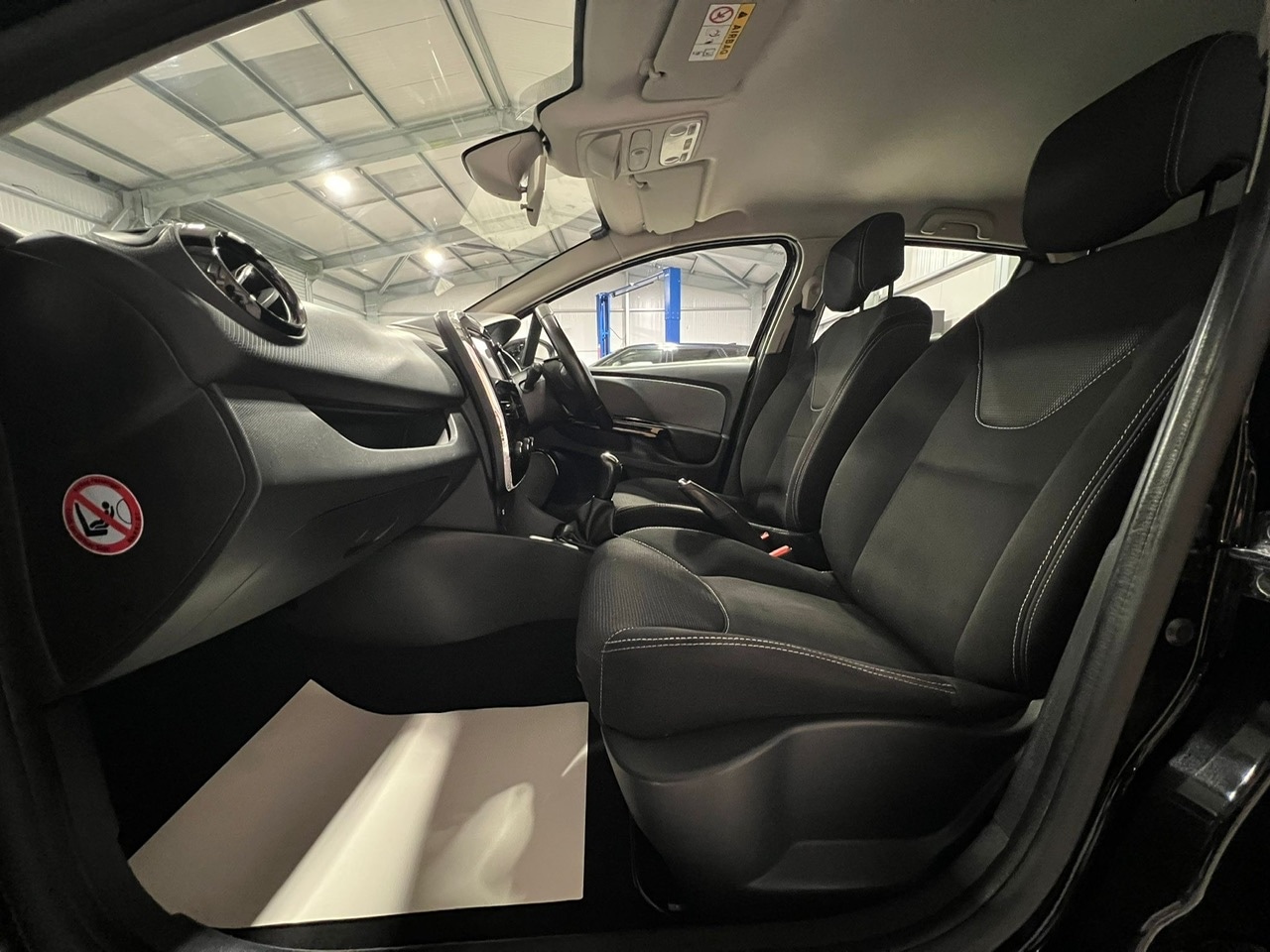 Used Renault Clio 2014 for sale - 76699147: Photo 18