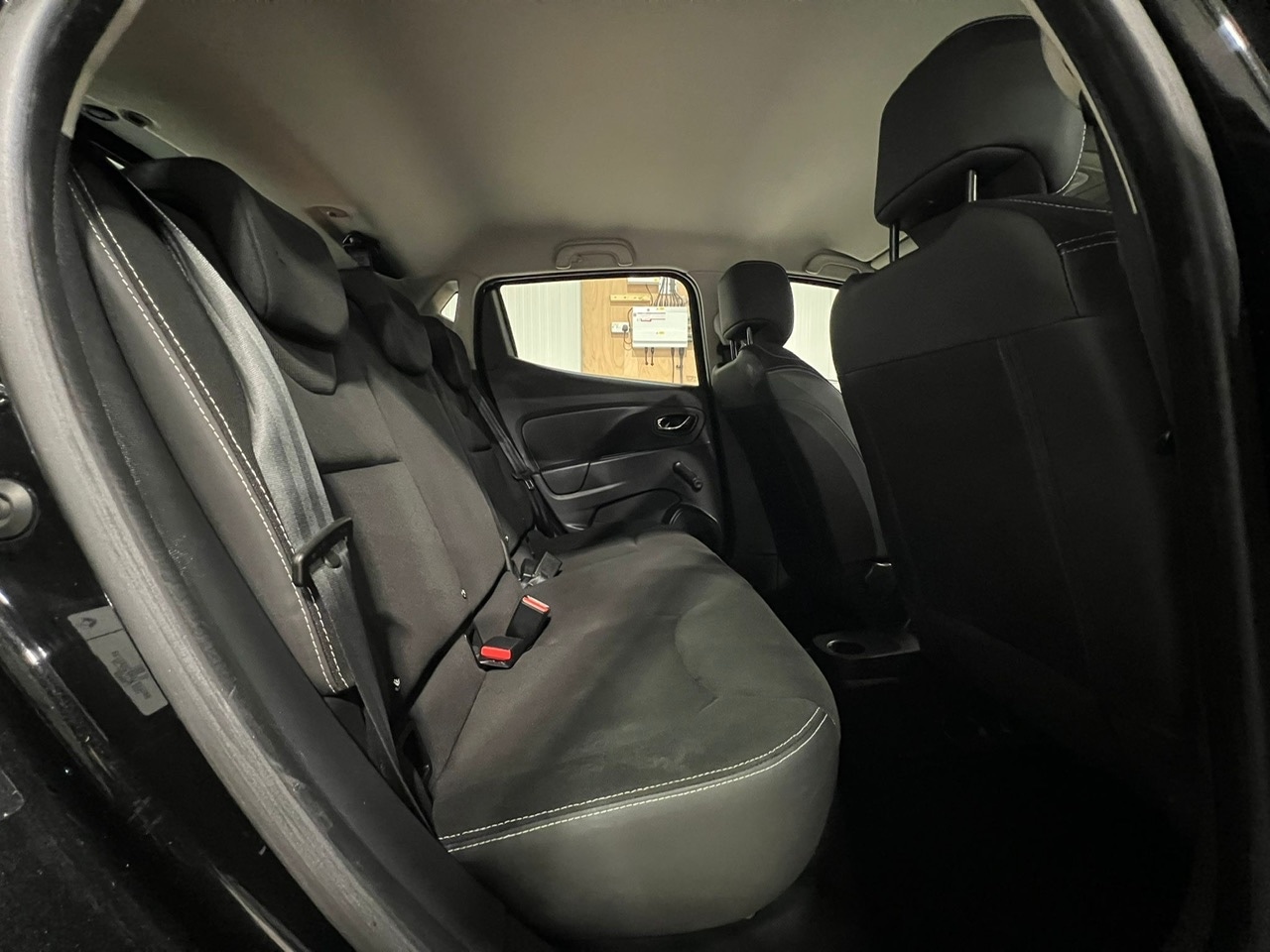 Used Renault Clio 2014 for sale - 76699147: Photo 21