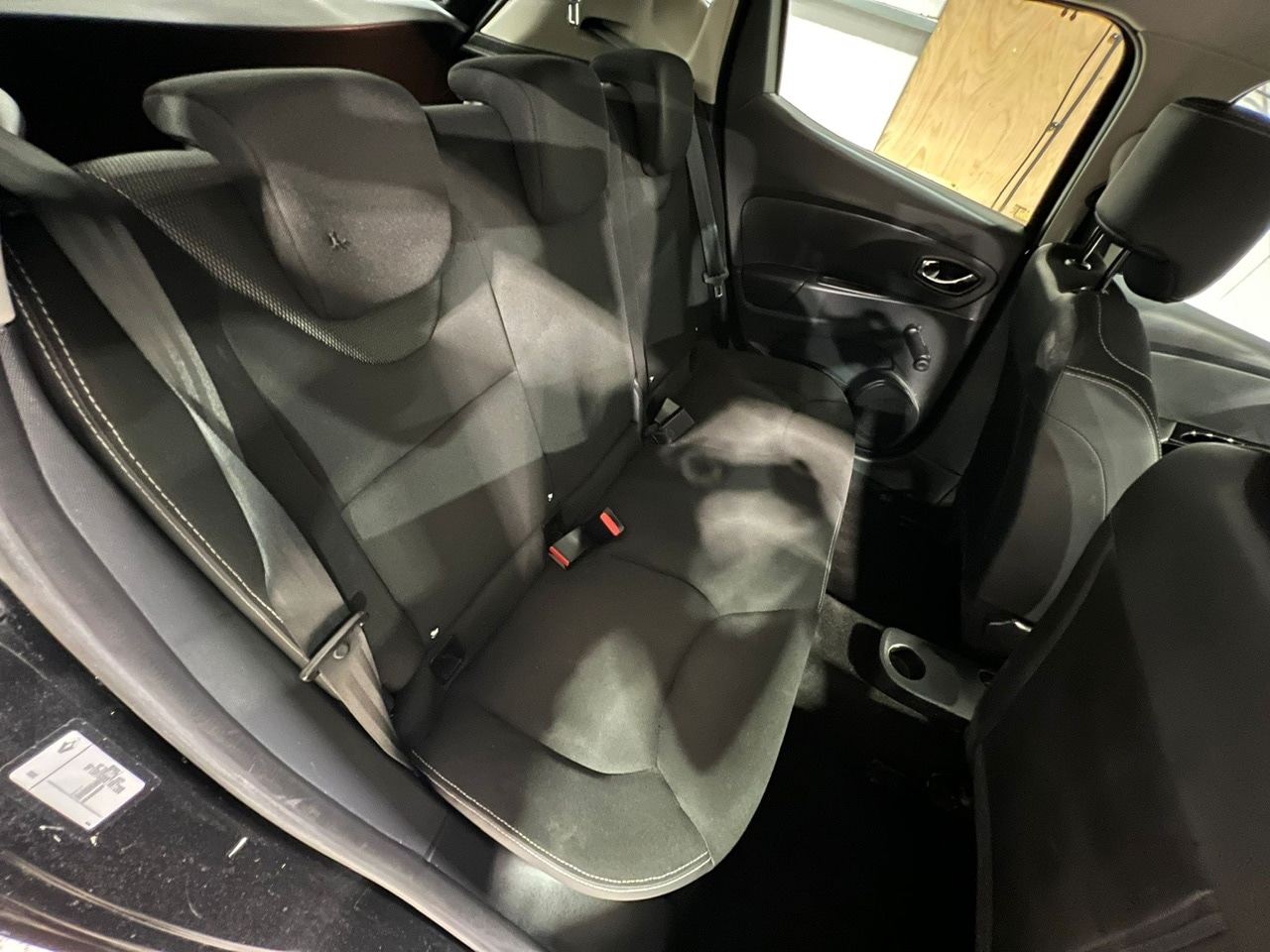 Used Renault Clio 2014 for sale - 76699147: Photo 23