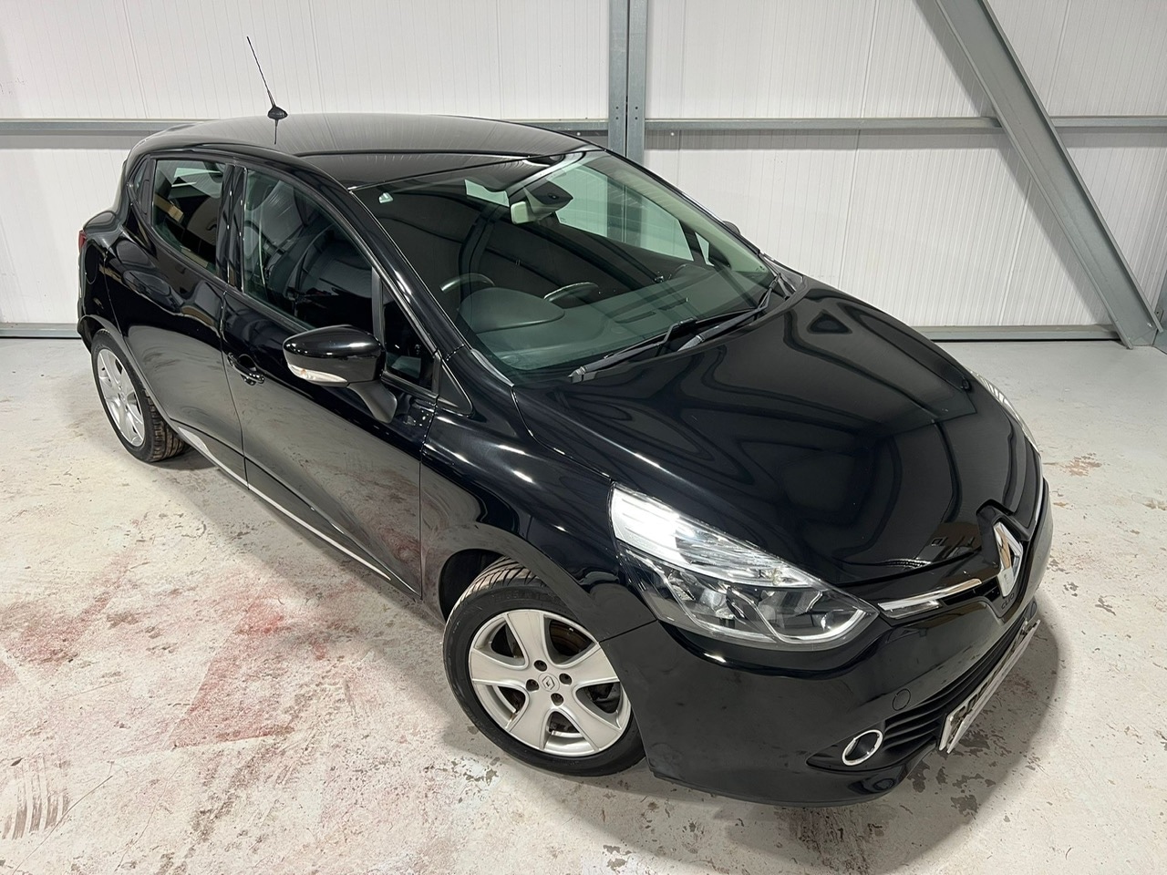 Used Renault Clio 2014 for sale - 76699147: Photo 33