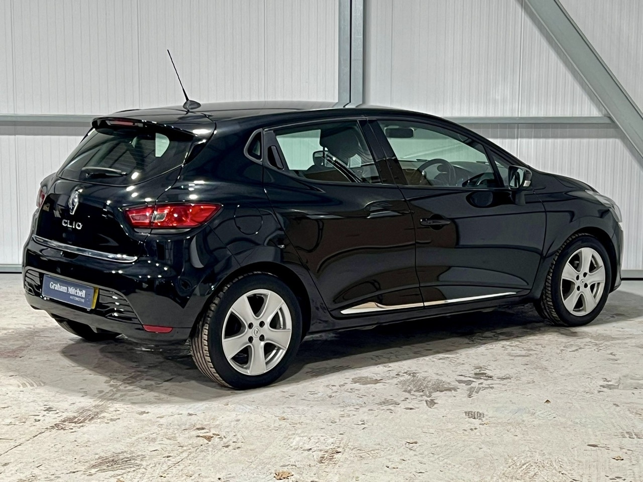 Used Renault Clio 2014 for sale - 76699147: Photo 5