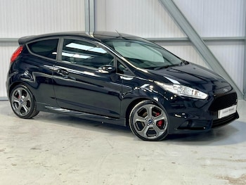 Used Ford Fiesta 2015 for sale - 75702834: Photo