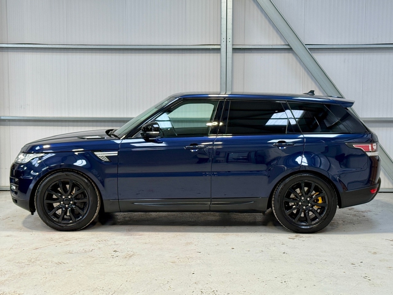 Used Land Rover Range Rover Sport 2016 for sale - 76353408: Photo 8