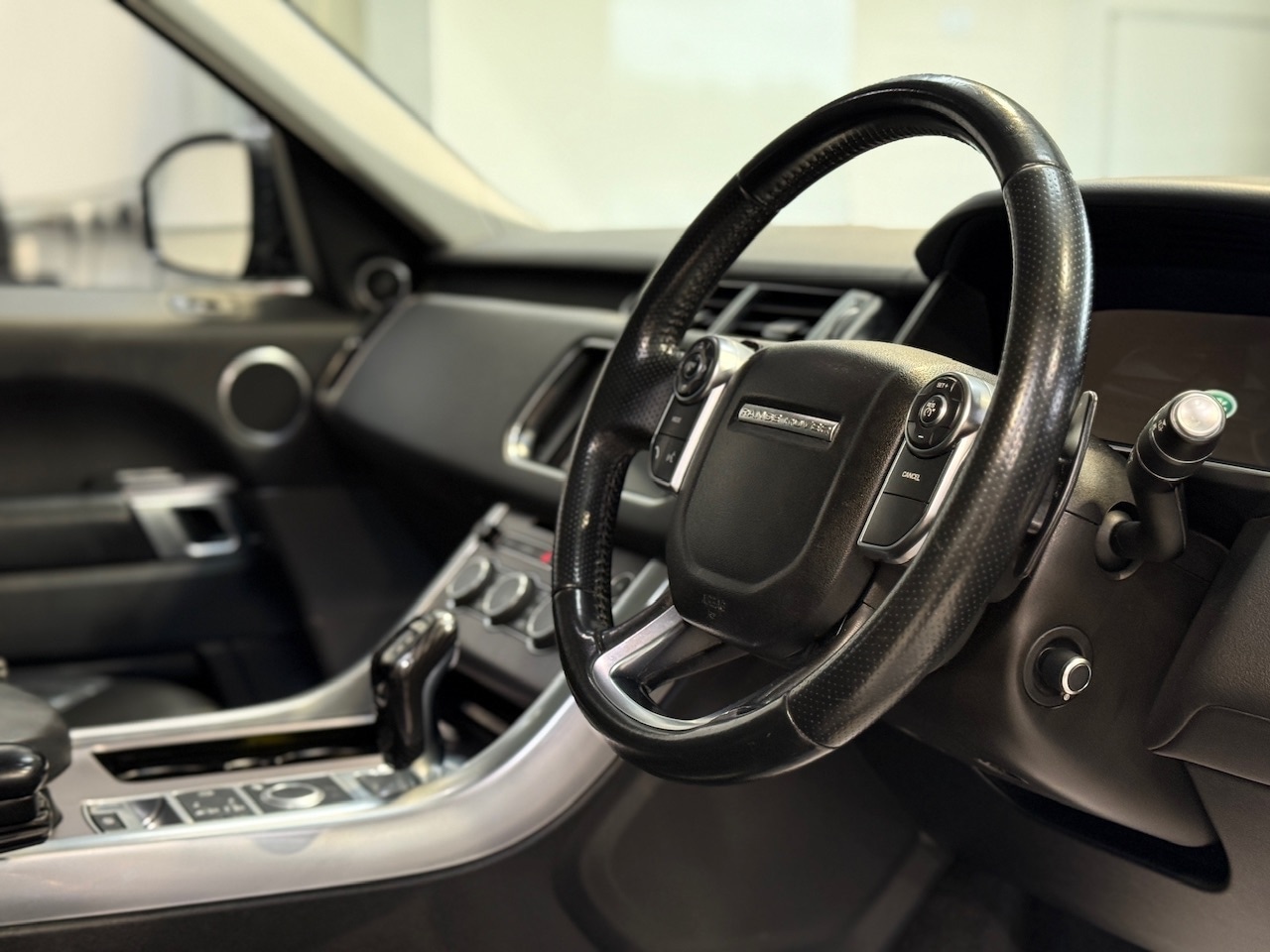 Used Land Rover Range Rover Sport 2016 for sale - 76353408: Photo 9
