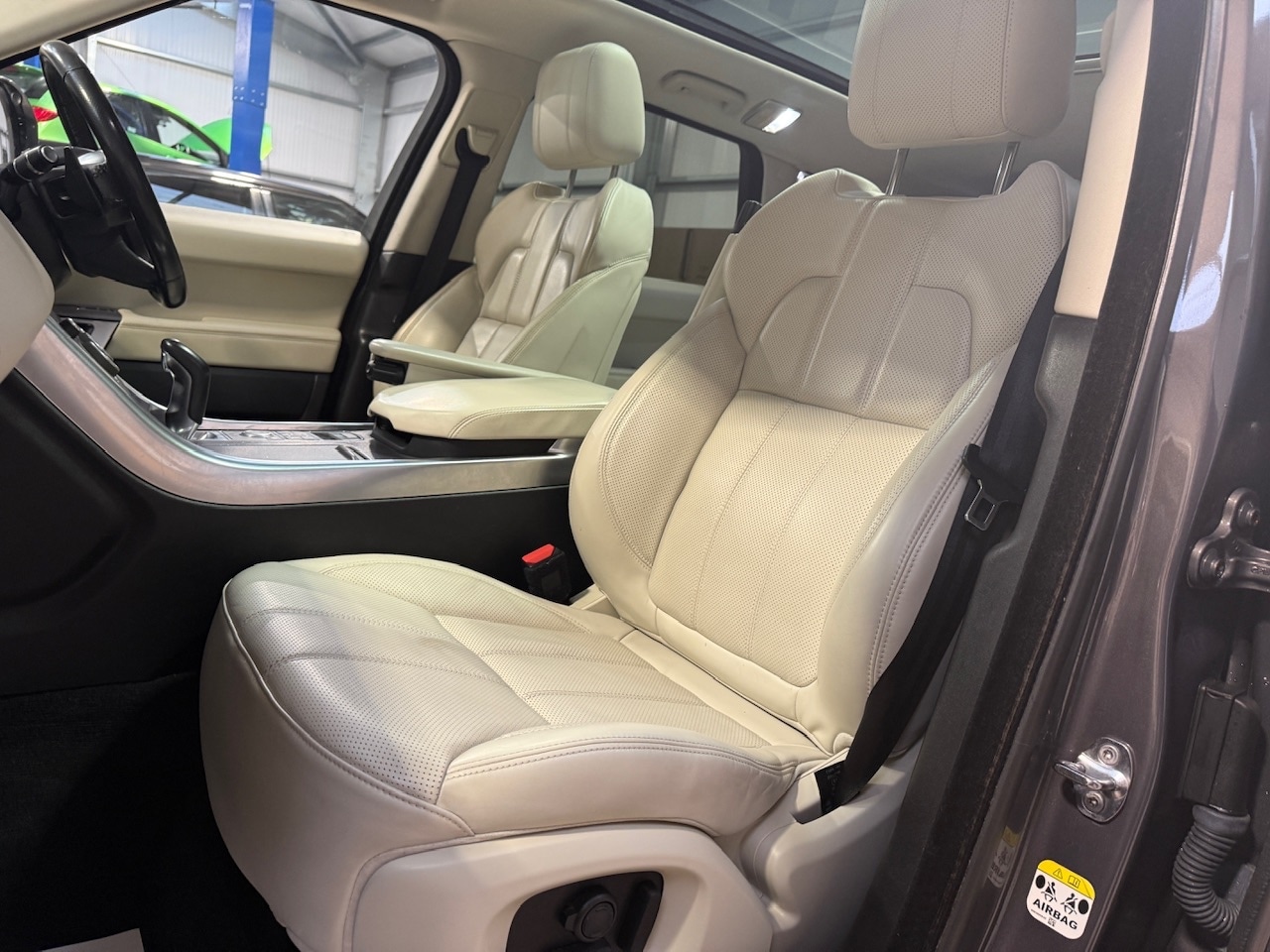 Used Land Rover Range Rover Sport 2017 for sale - 77365352: Photo 24