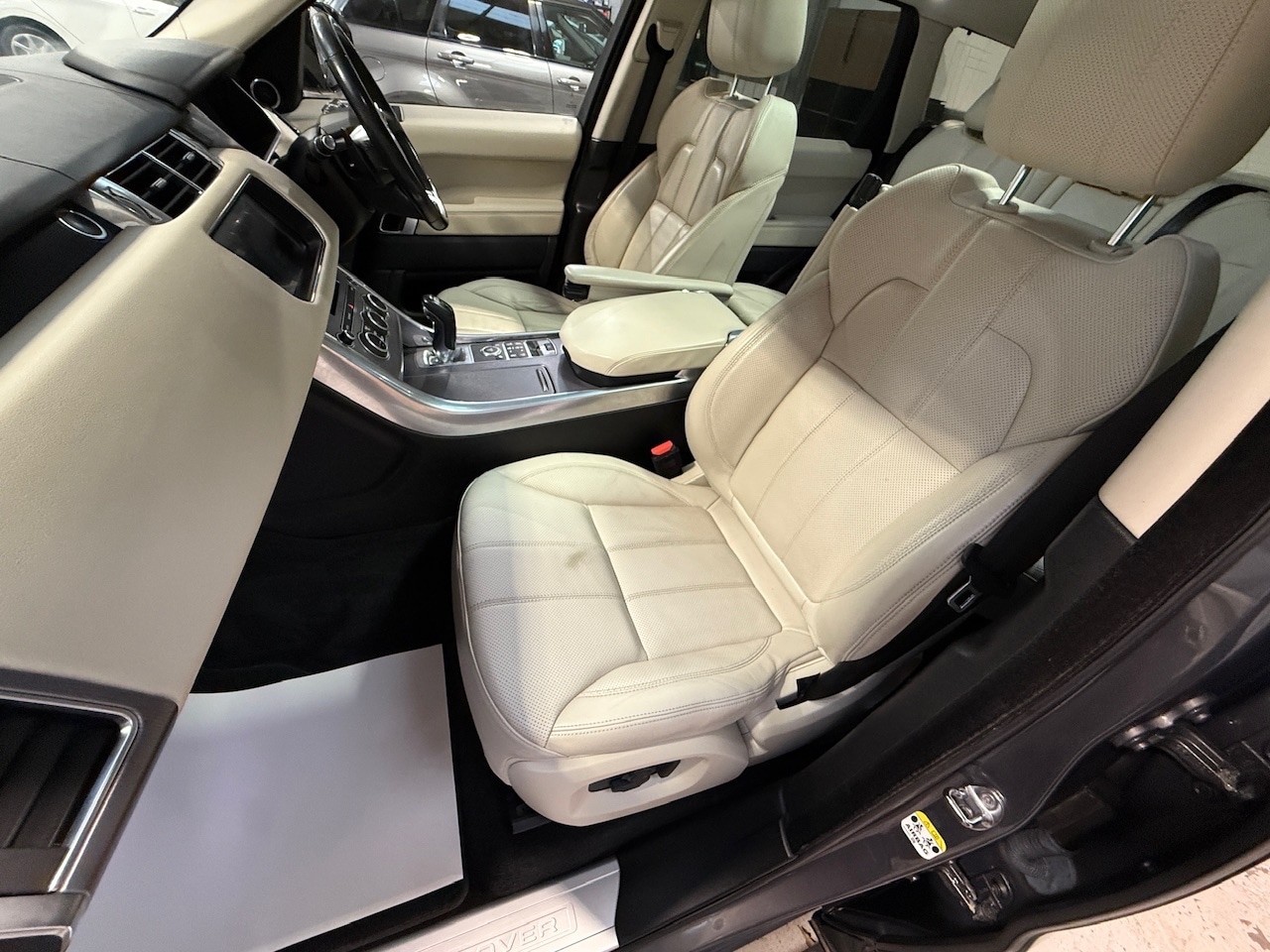 Used Land Rover Range Rover Sport 2017 for sale - 77365352: Photo 26