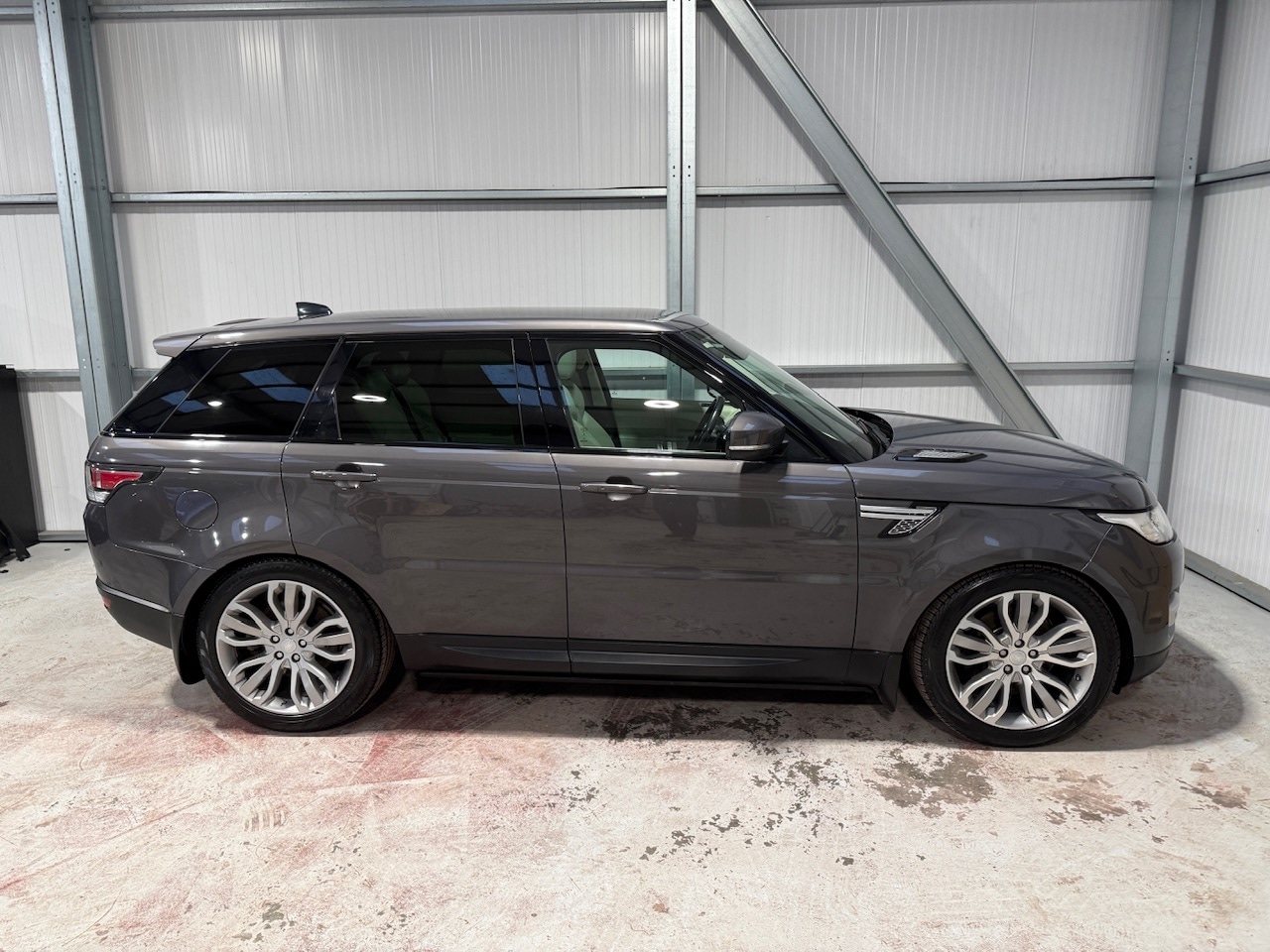 Used Land Rover Range Rover Sport 2017 for sale - 77365352: Photo 47