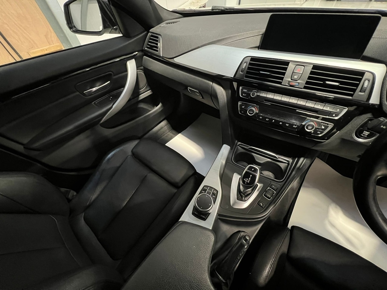 Used BMW 4 Series 2017 for sale - 76847337: Photo 11