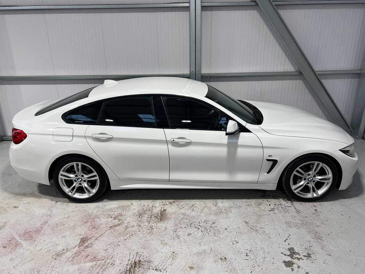 Used BMW 4 Series 2017 for sale - 76847337: Photo 37