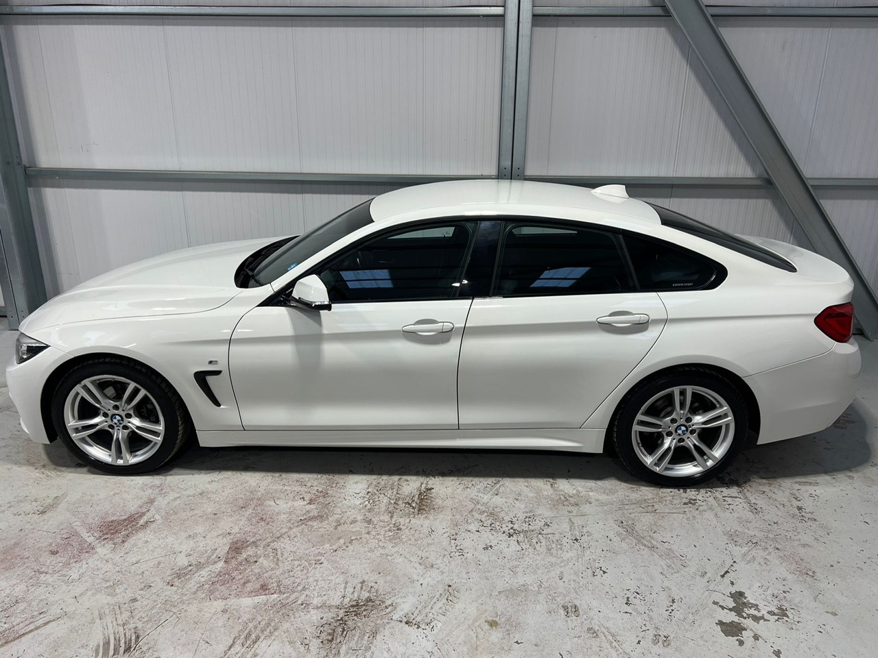 Used BMW 4 Series 2017 for sale - 76847337: Photo 38