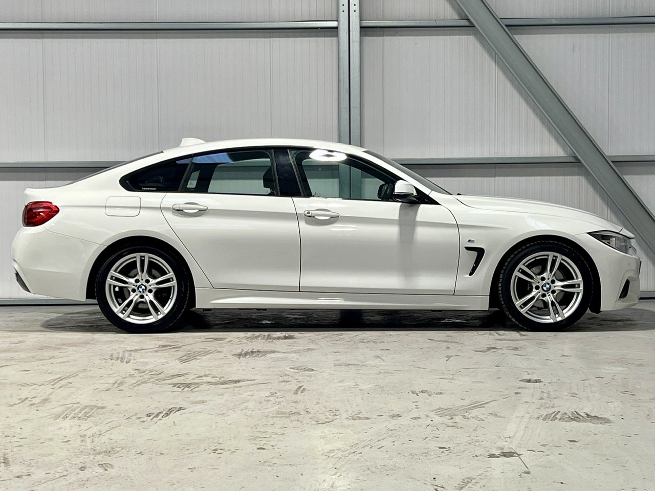 Used BMW 4 Series 2017 for sale - 76847337: Photo 4