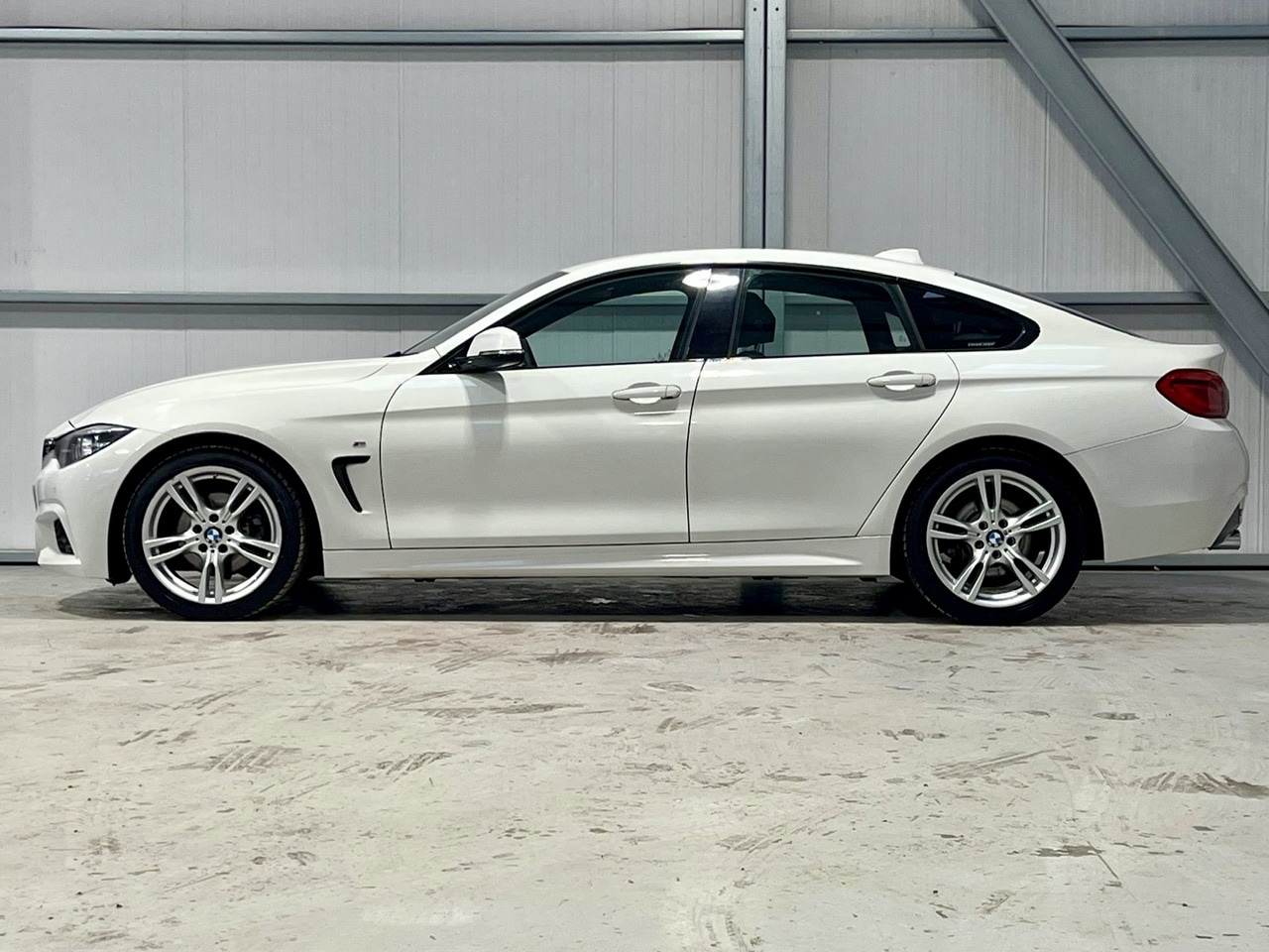 Used BMW 4 Series 2017 for sale - 76847337: Photo 8