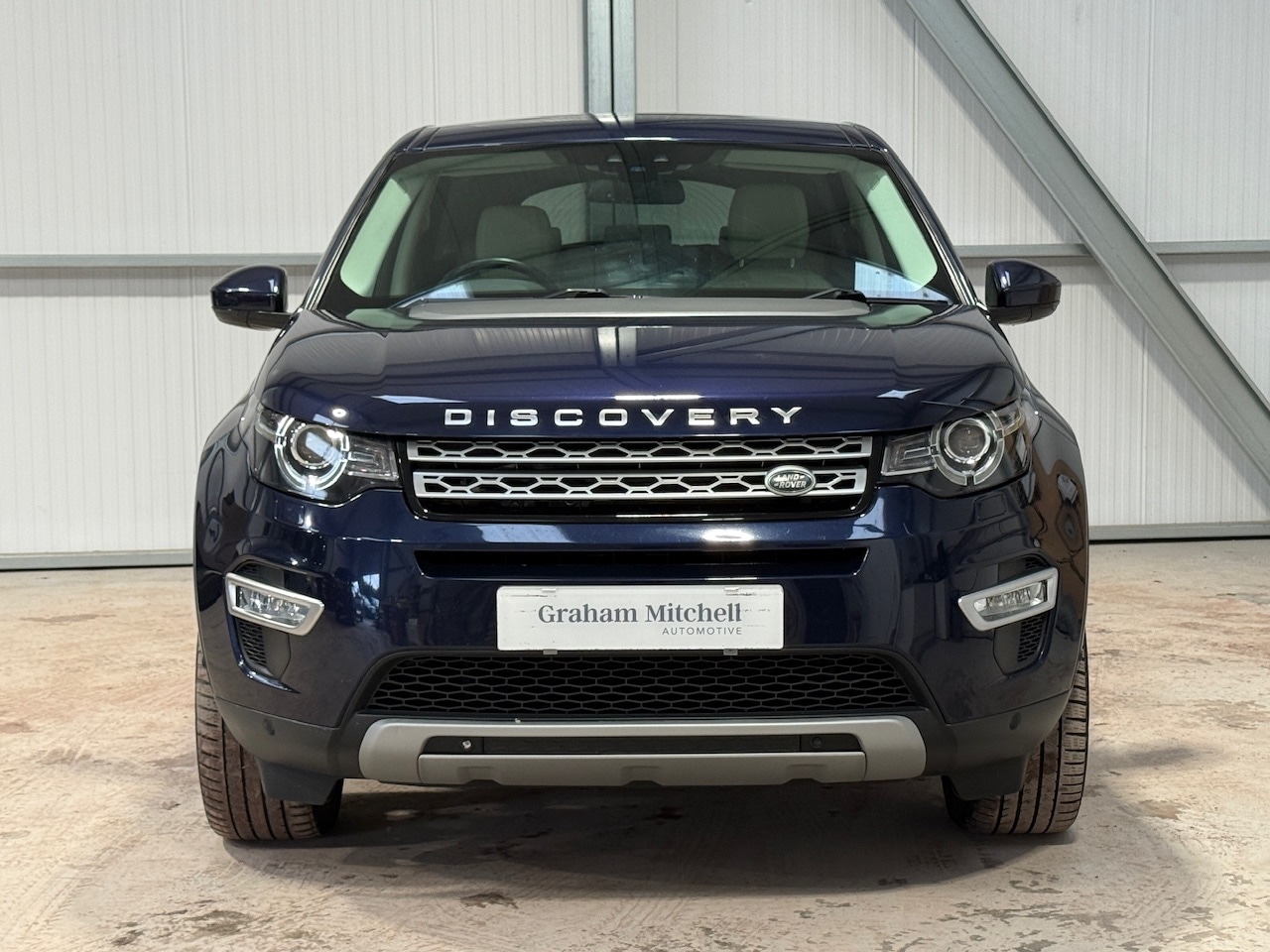 Used Land Rover Discovery Sport 2019 for sale - 77962379: Photo 2