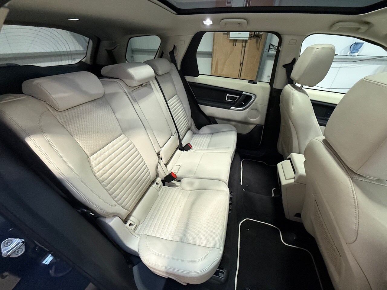 Used Land Rover Discovery Sport 2019 for sale - 77962379: Photo 30