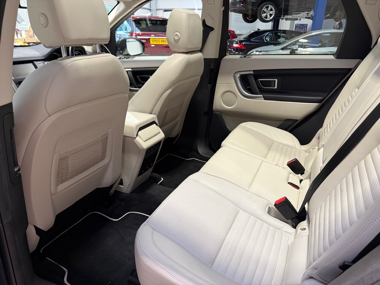 Used Land Rover Discovery Sport 2019 for sale - 77962379: Photo 35