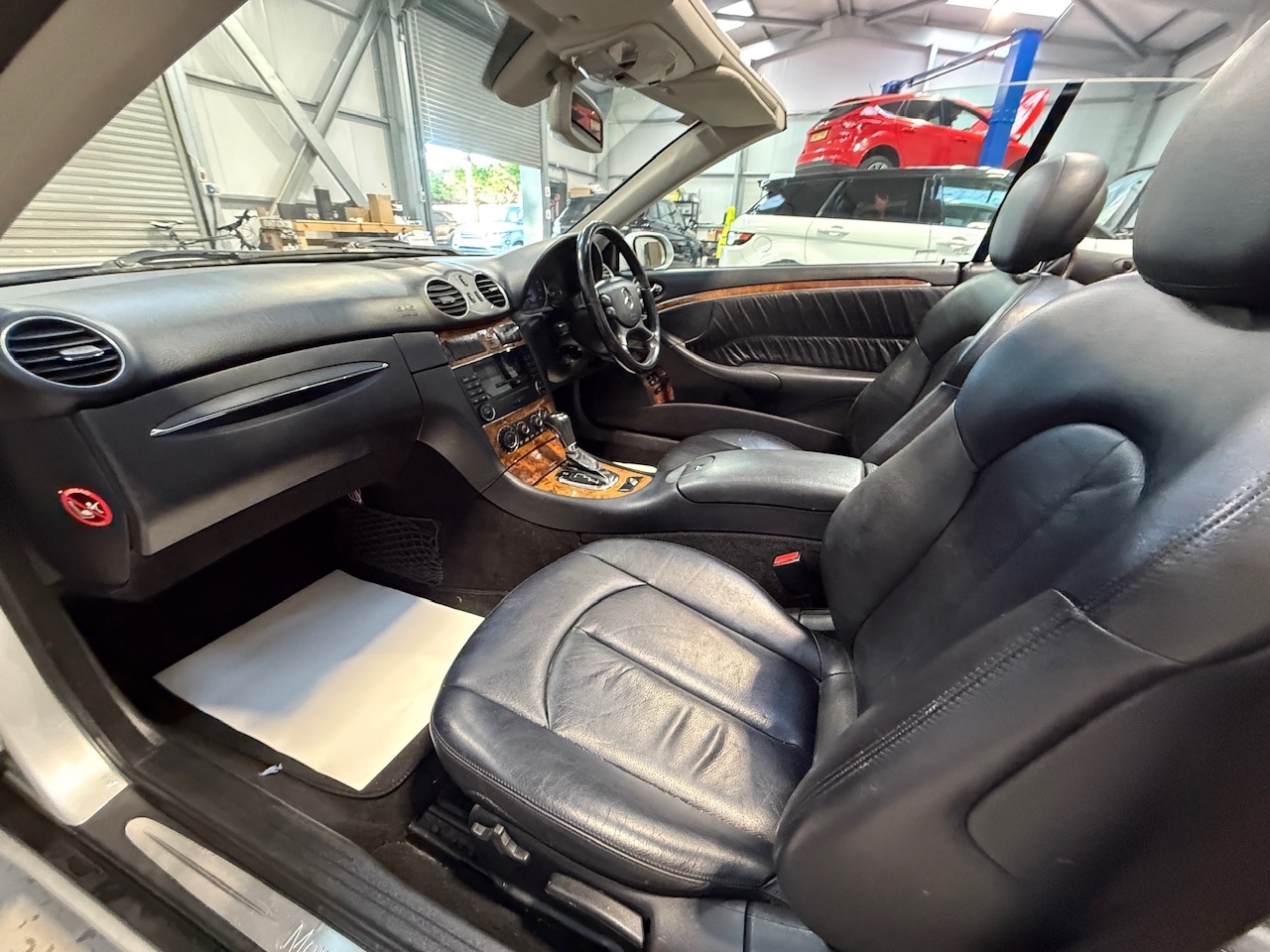 Used Mercedes-Benz CLK 2005 for sale - 76933058: Photo 27