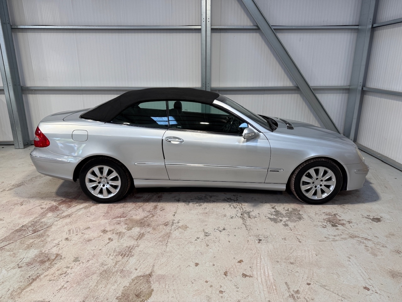 Used Mercedes-Benz CLK 2005 for sale - 76933058: Photo 43