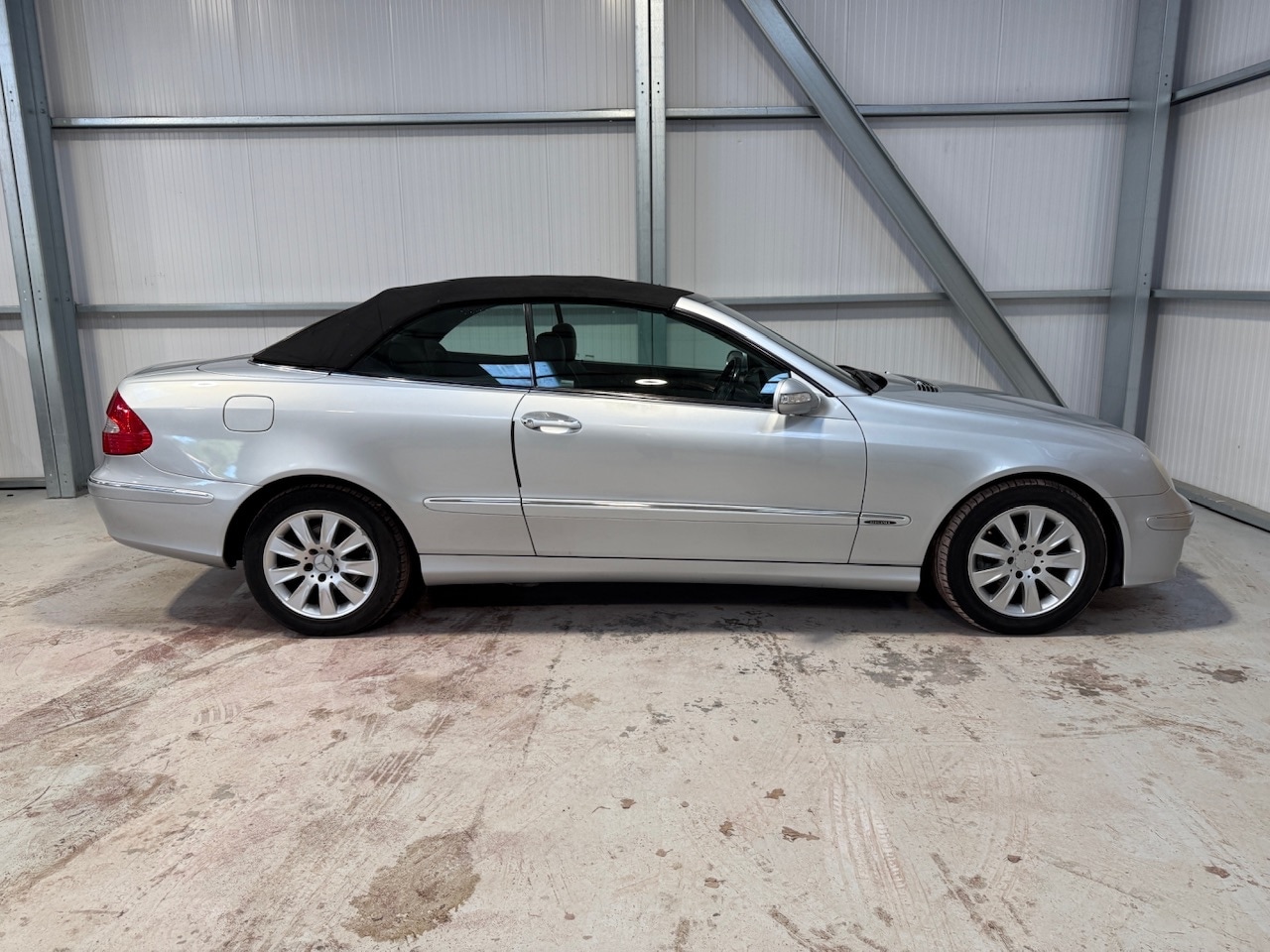 Used Mercedes-Benz CLK 2005 for sale - 76933058: Photo 44