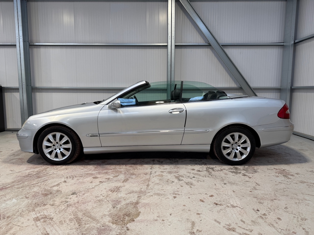 Used Mercedes-Benz CLK 2005 for sale - 76933058: Photo 52