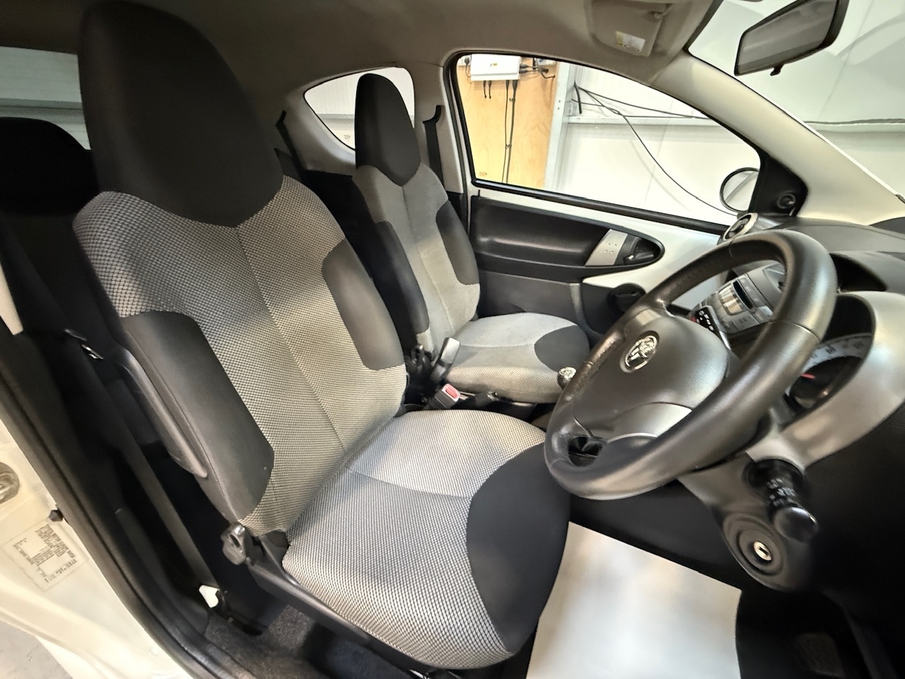 Used Toyota AYGO 2013 for sale - 76193309: Photo 15