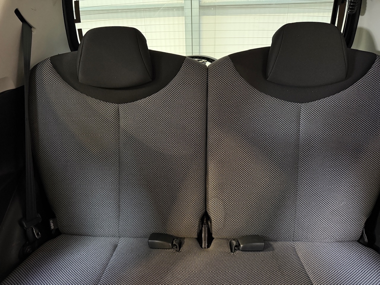 Used Toyota AYGO 2013 for sale - 76193309: Photo 20