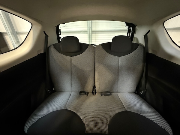 Used Toyota AYGO 2013 for sale - 76193309: Photo 21