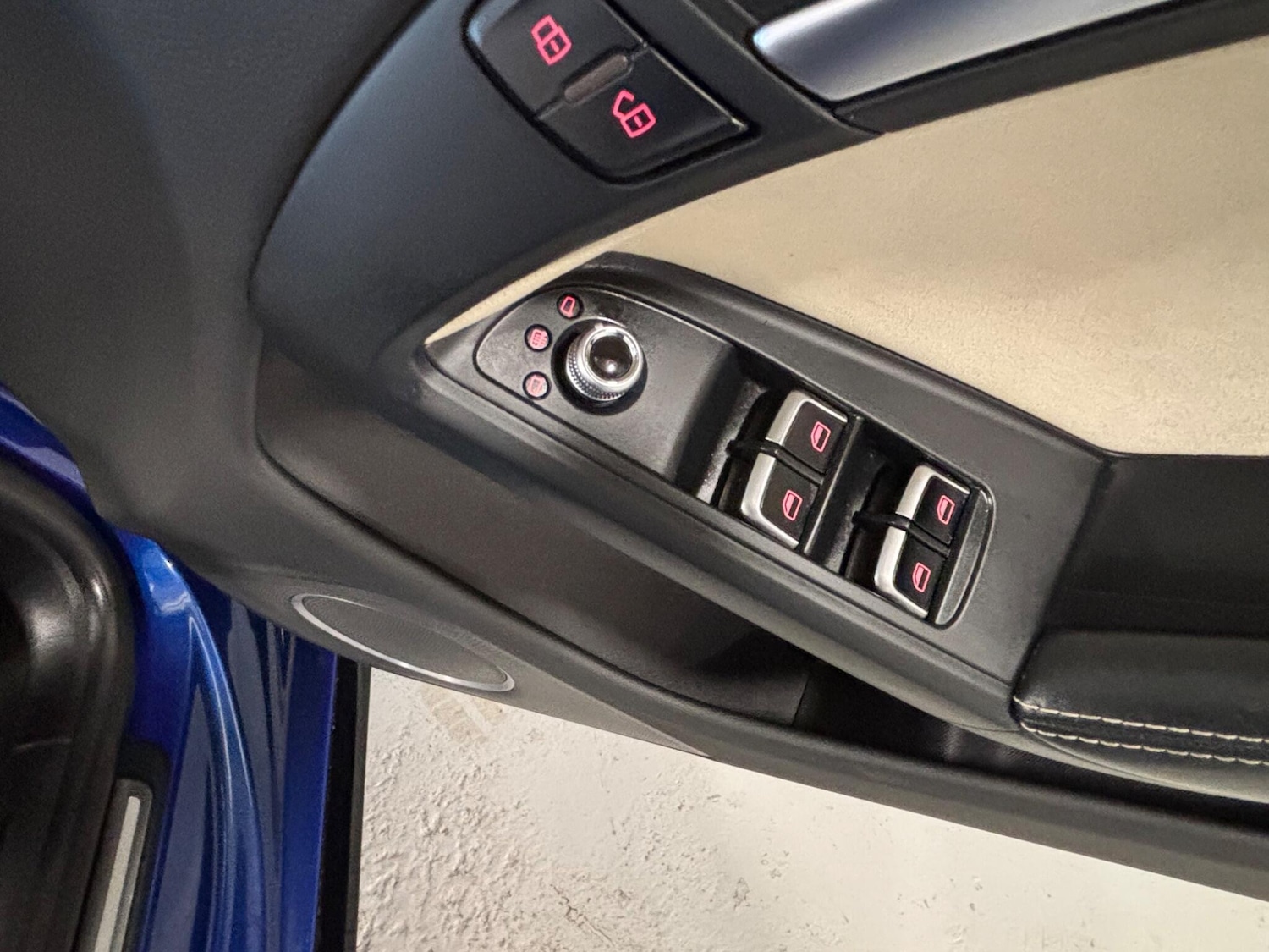 Used Audi A5 Cabriolet 2016 for sale - 77993451: Photo 32