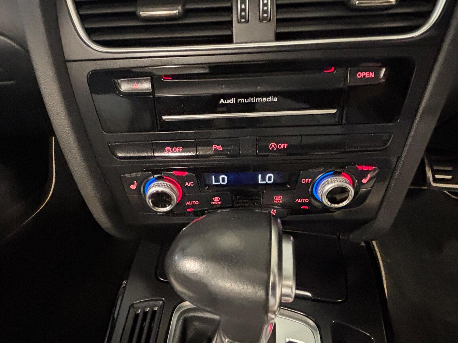 Used Audi A5 Cabriolet 2016 for sale - 77993451: Photo 37