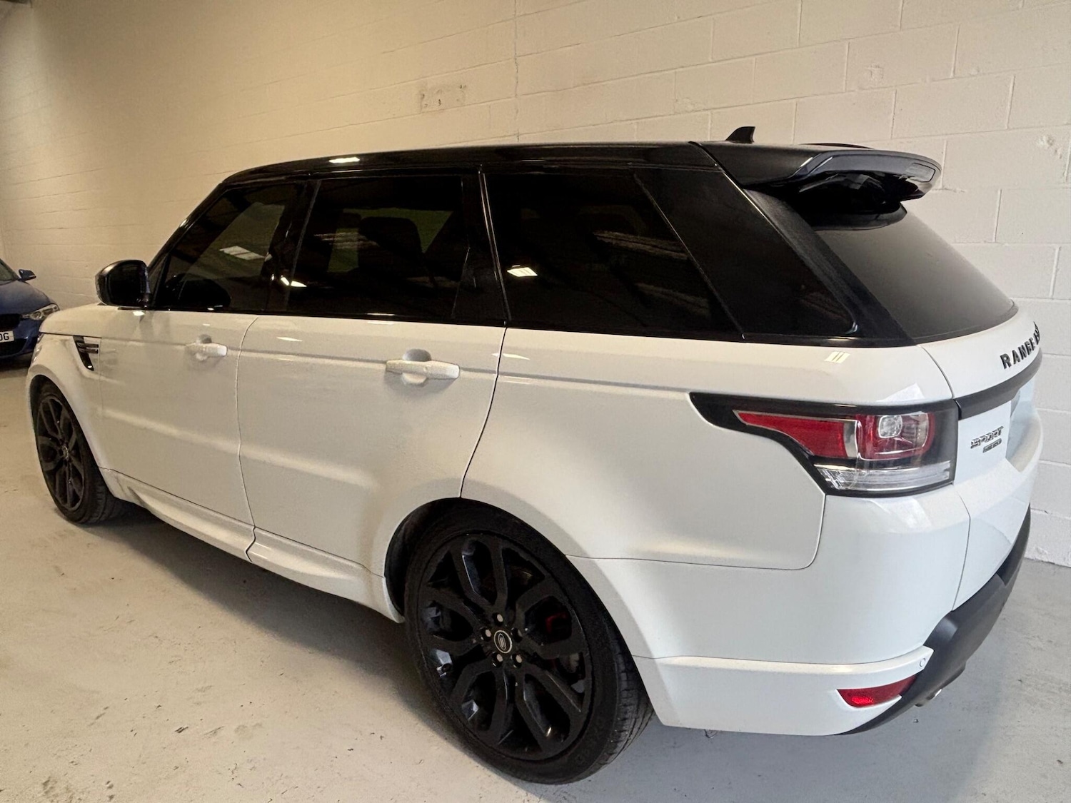 Used Land Rover Range Rover Sport 2016 for sale - 77598189: Photo 3