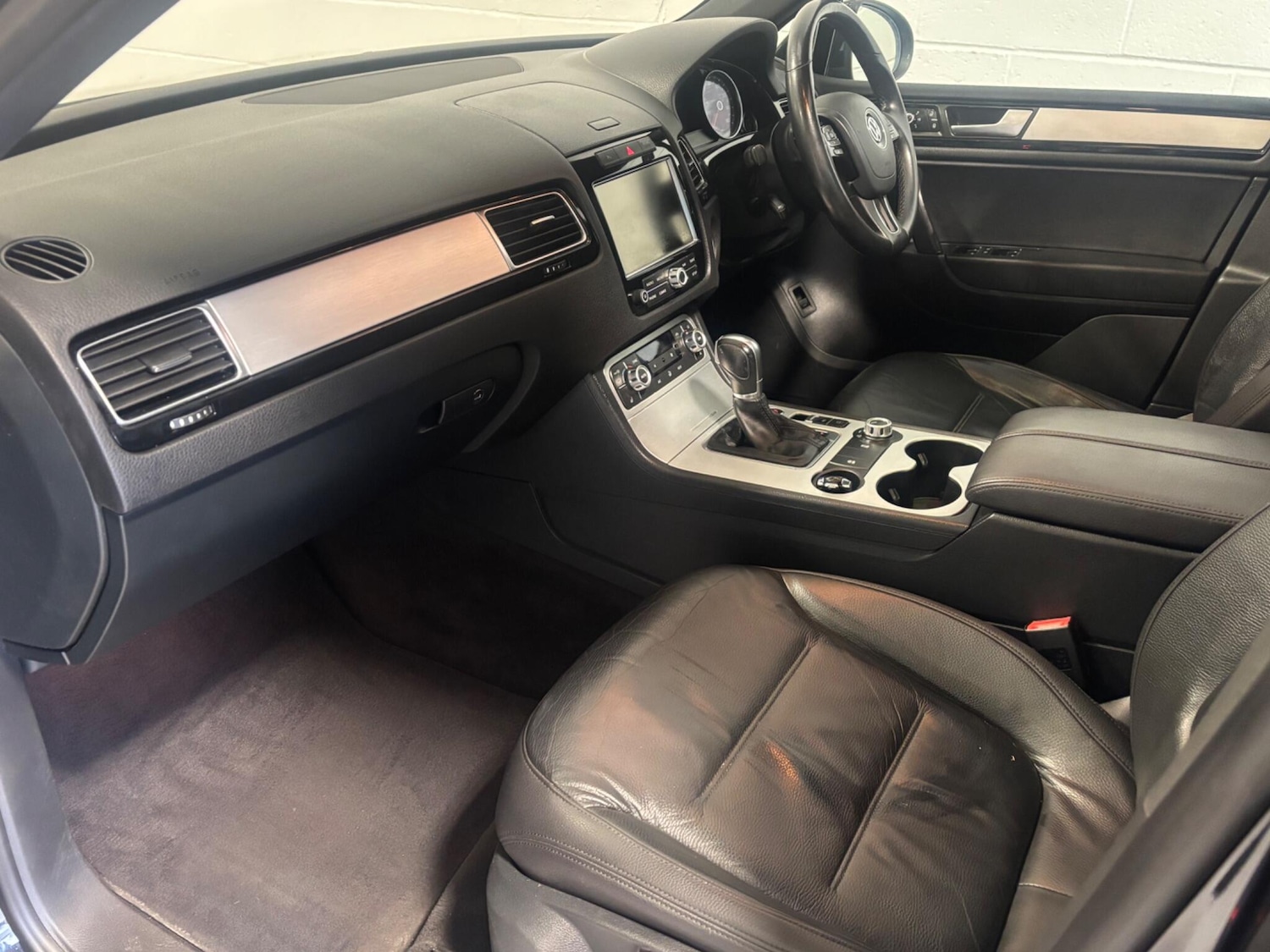 Used Volkswagen Touareg 2014 for sale - 77598382: Photo 23