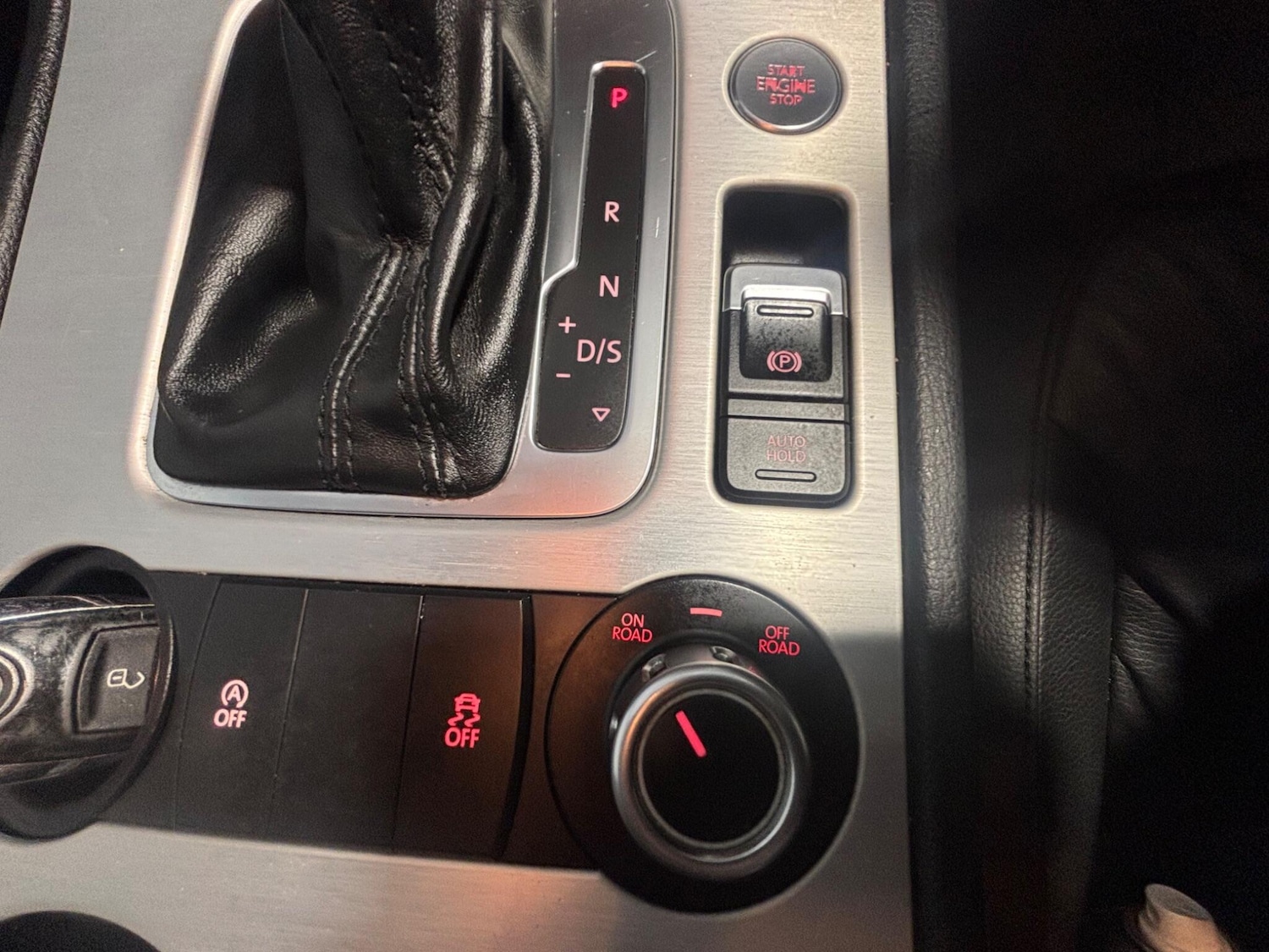 Used Volkswagen Touareg 2014 for sale - 77598382: Photo 24