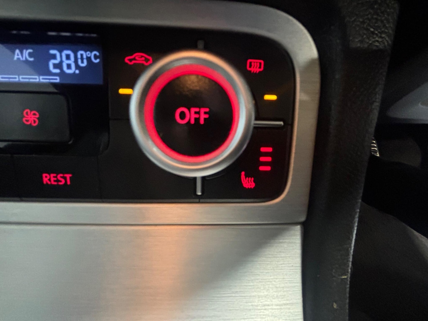 Used Volkswagen Touareg 2014 for sale - 77598382: Photo 42