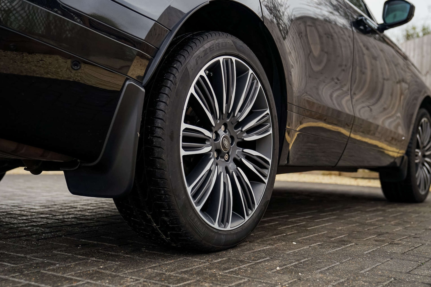 Used Land Rover Range Rover Velar 2017 for sale - 76352610: Photo 9