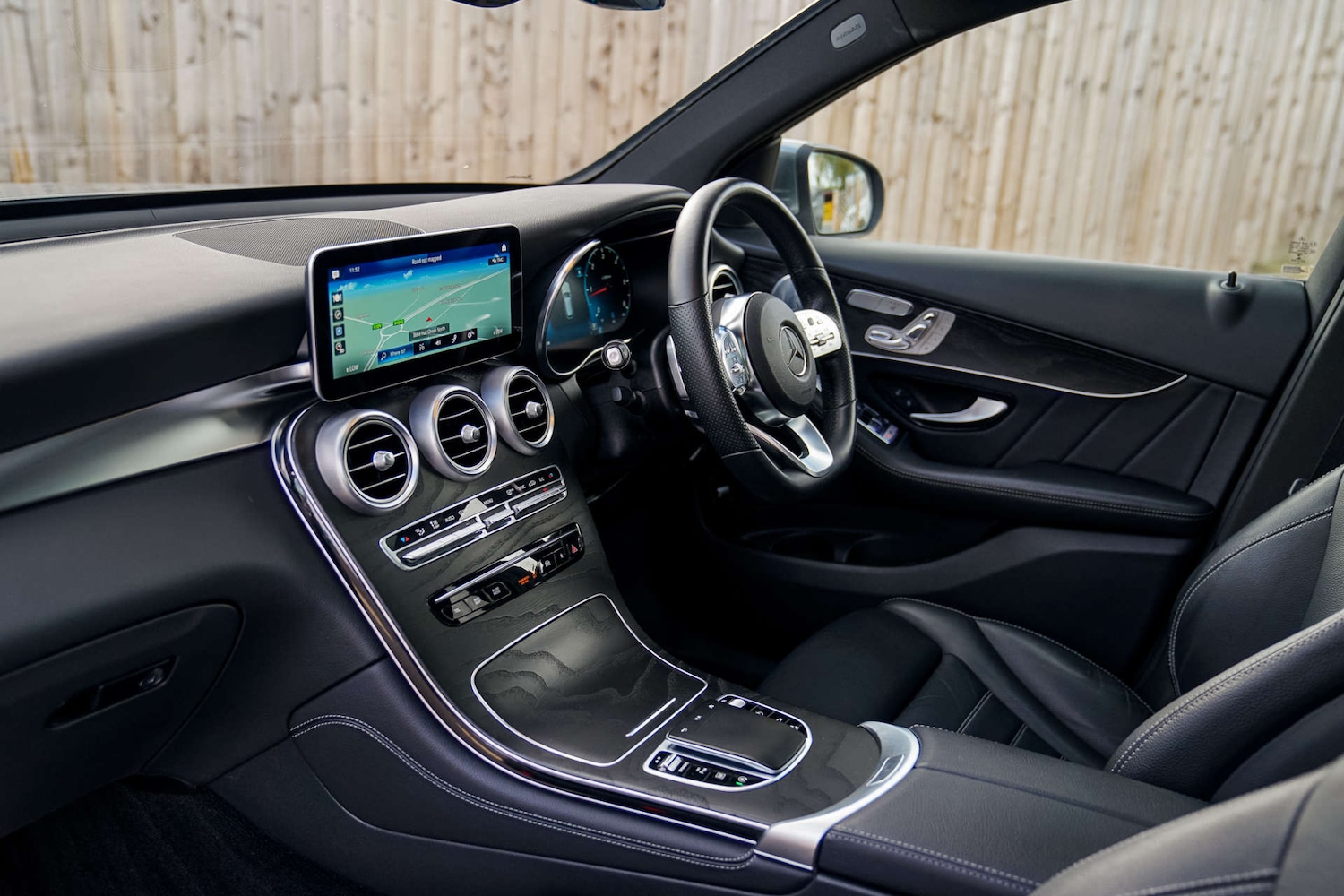 Used Mercedes-Benz GLC 2020 for sale - 76393358: Photo 5