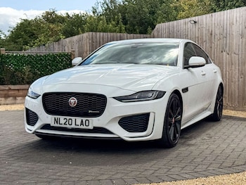 Used Jaguar XE 2020 for sale - 75444847: Photo