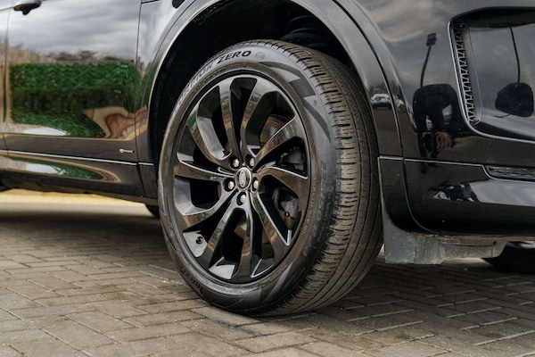 Used Land Rover Discovery Sport 2019 for sale - 76245072: Photo 2