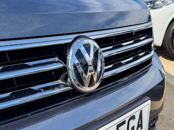 Used Volkswagen Tiguan 2019 for sale - 75500202: Photo