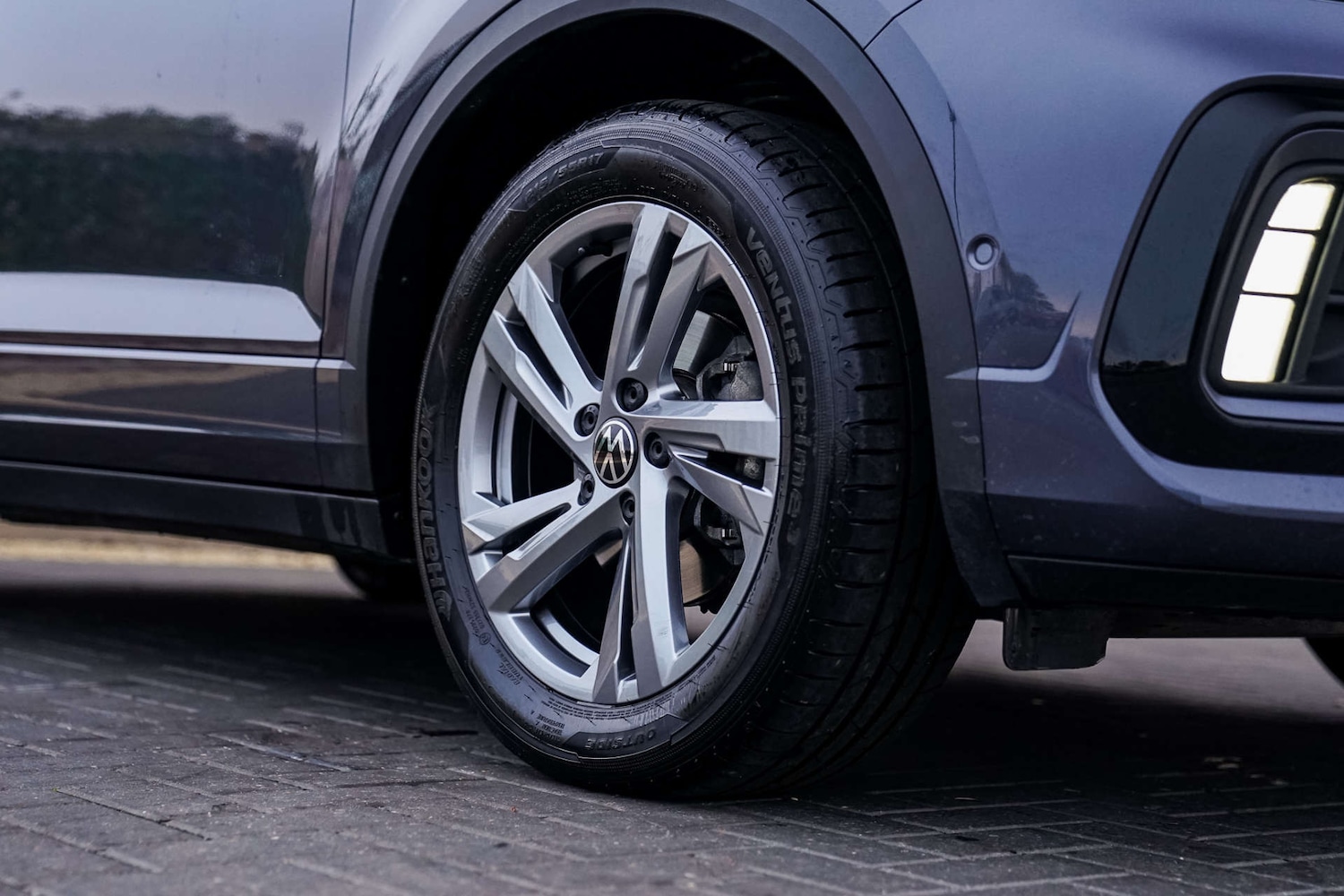 Used Volkswagen T-Roc 2024 for sale - 76381499: Photo 2