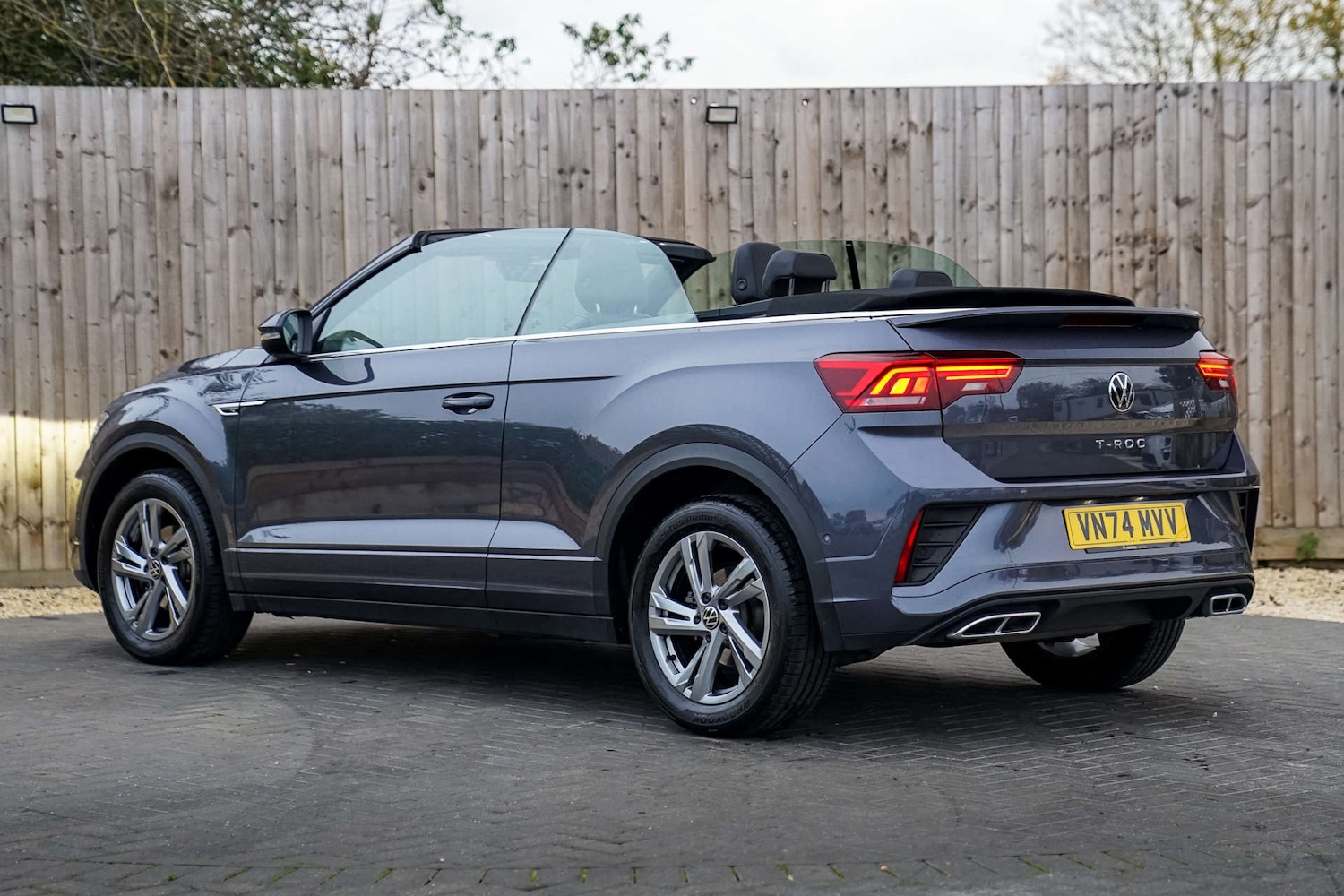 Used Volkswagen T-Roc 2024 for sale - 76381499: Photo 8