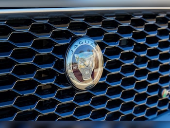 Used Jaguar E-Pace 2019 for sale - 75716851: Photo