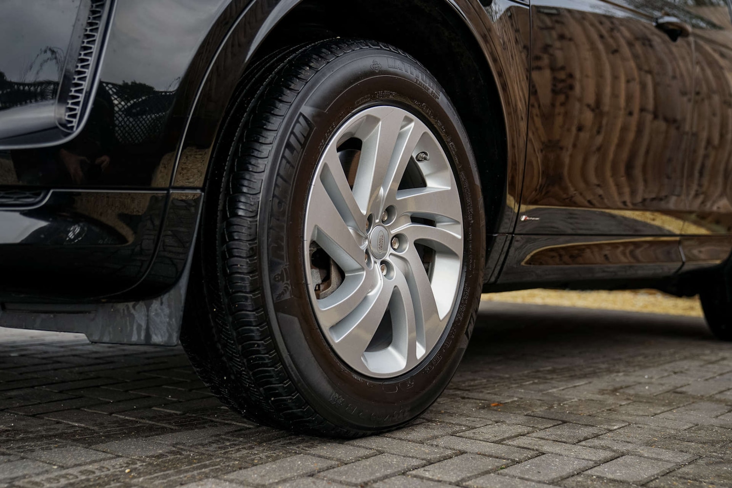 Used Land Rover Discovery Sport 2020 for sale - 76374443: Photo 6