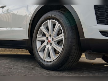 Used Jaguar E-Pace 2020 for sale - 76020185: Photo