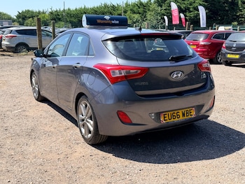 Used Hyundai i30 2016 for sale - 79192322: Photo