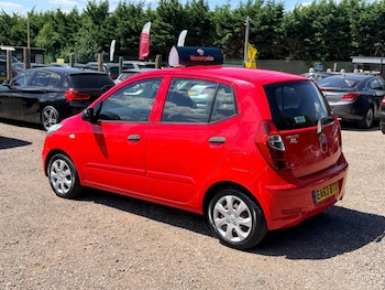 Used Hyundai i10 2013 for sale - 79039061: Photo