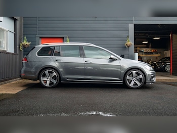 Used Volkswagen Golf 2018 for sale - 78793757: Photo