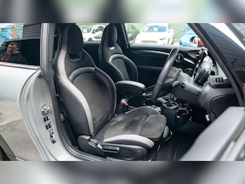 Used MINI Hatch 2022 for sale - 78931424: Photo