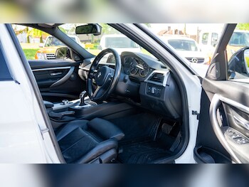 Used BMW 3 Series 2018 for sale - 78477051: Photo